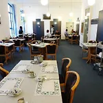 Hotel Opera 3*