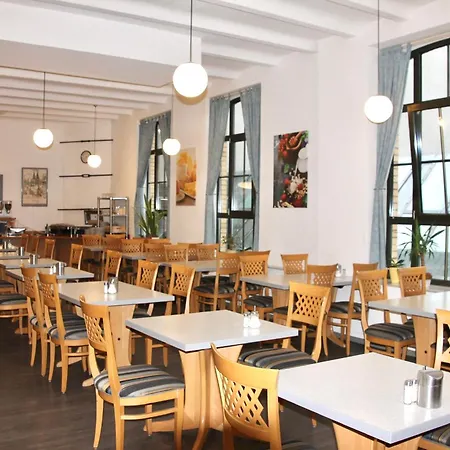 Opera Hotel