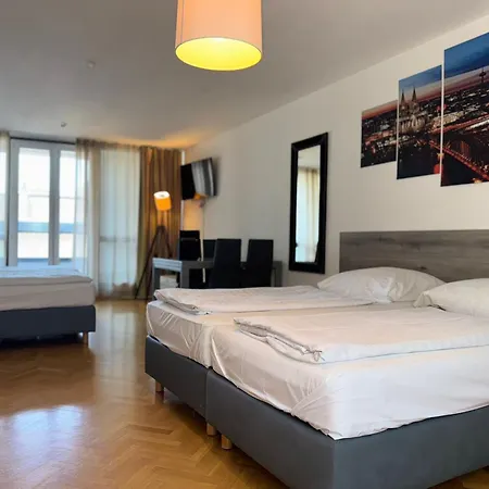 Opera 3* Keulen