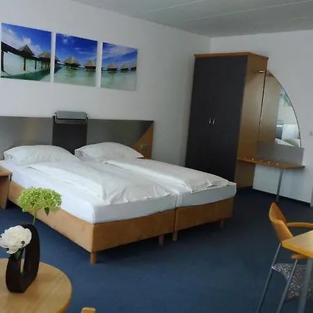 Hotel Opera 3*