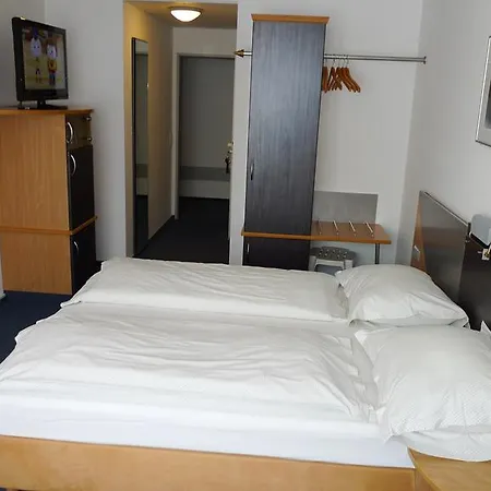 Hotel Opera 3*